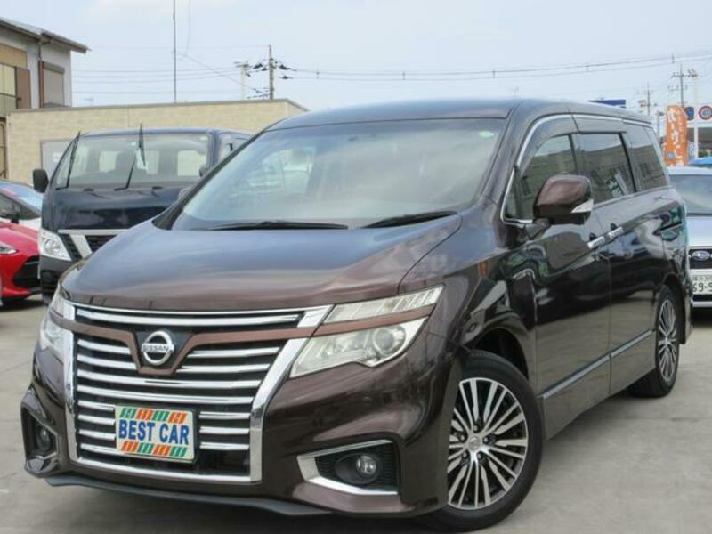 NISSAN ELGRAND