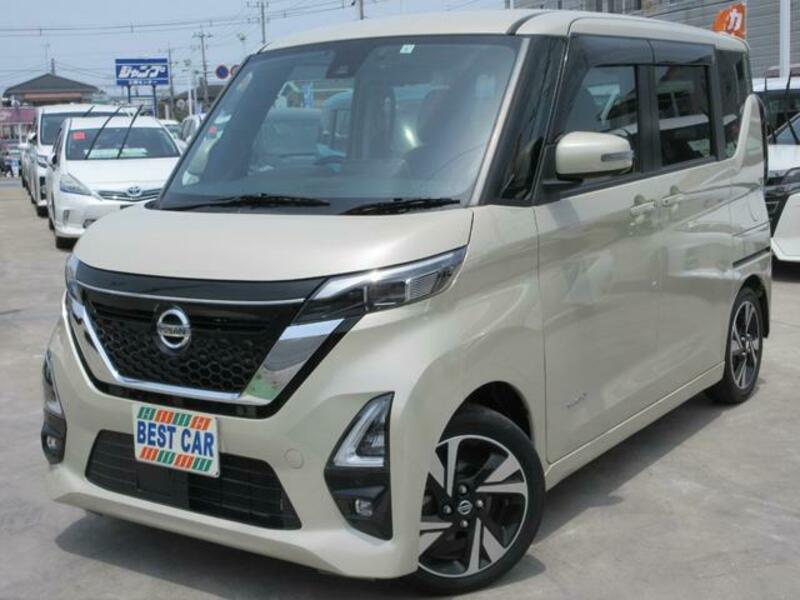 NISSAN ROOX