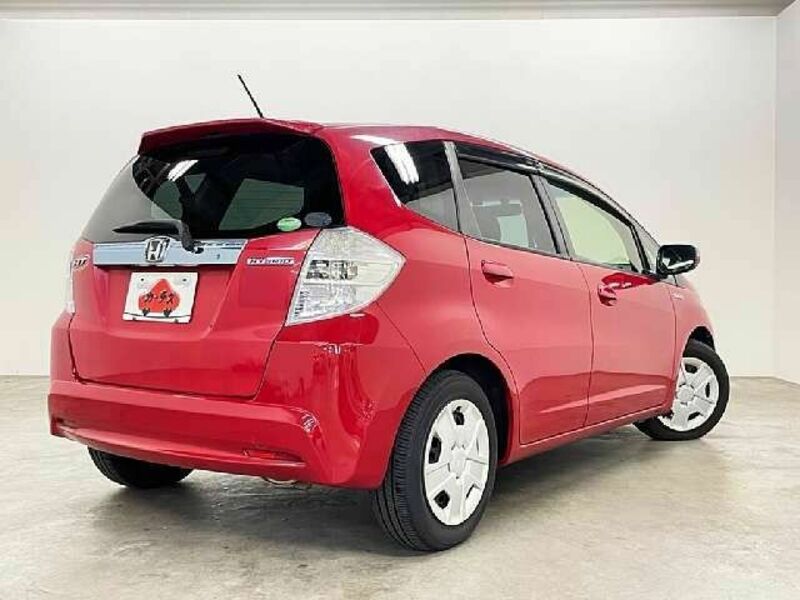 FIT HYBRID