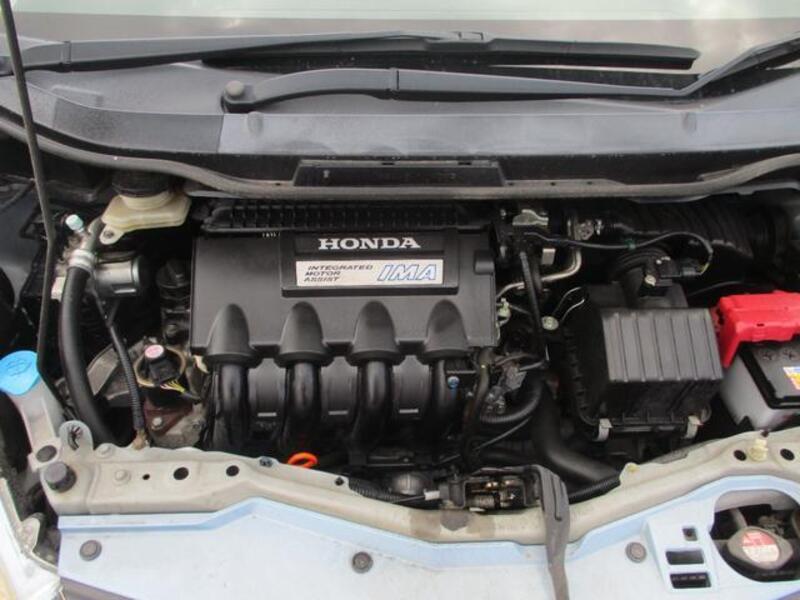 FIT HYBRID