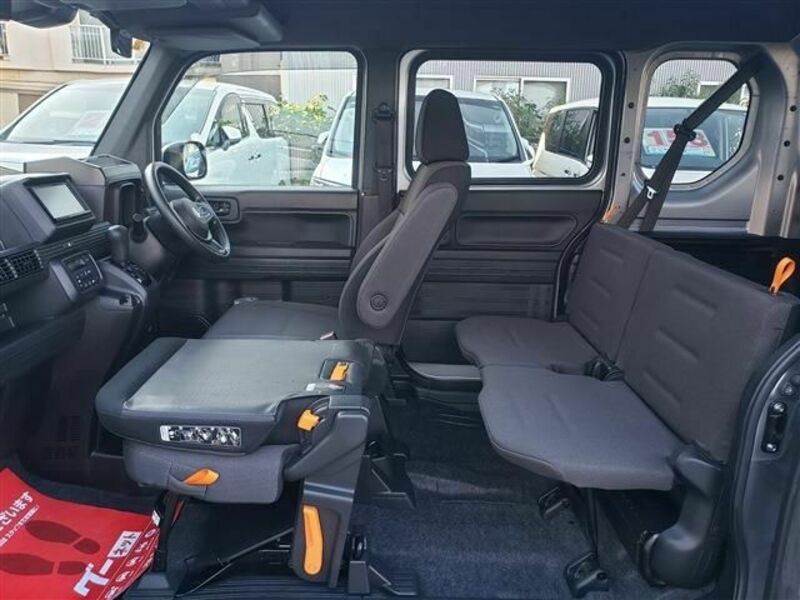 N-VAN