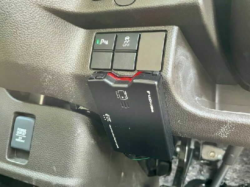 N BOX