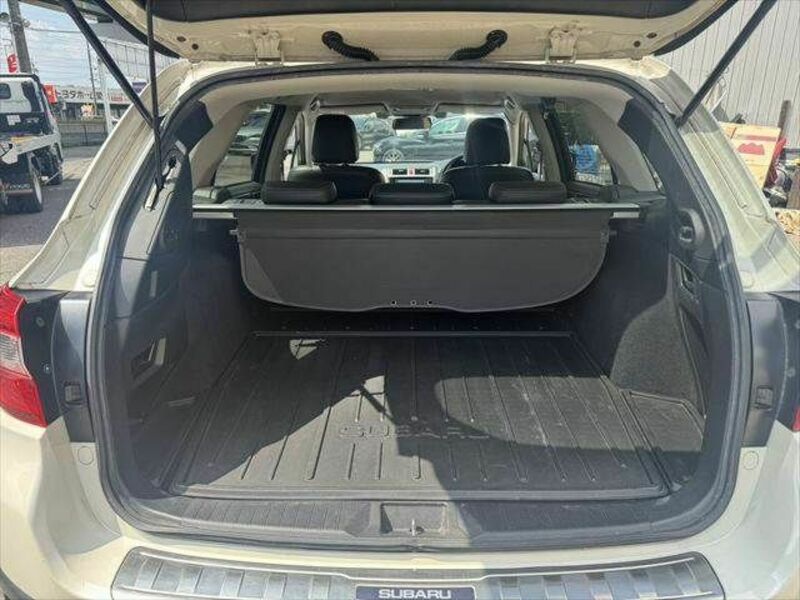 LEGACY OUTBACK