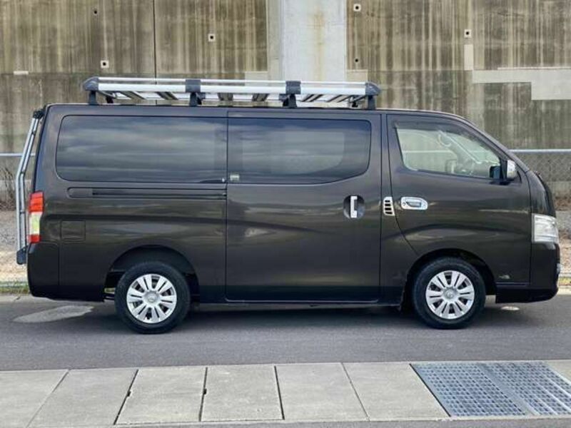 NV350 CARAVAN