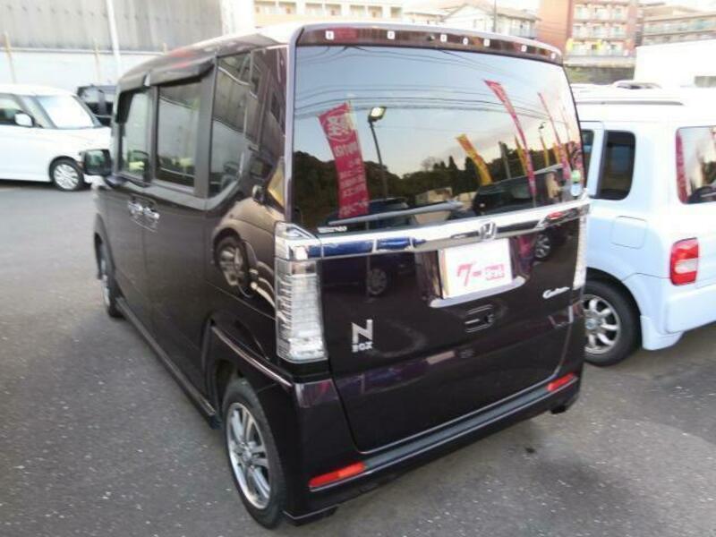 N BOX CUSTOM