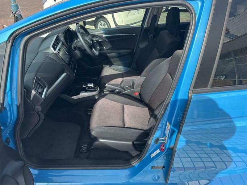 FIT HYBRID
