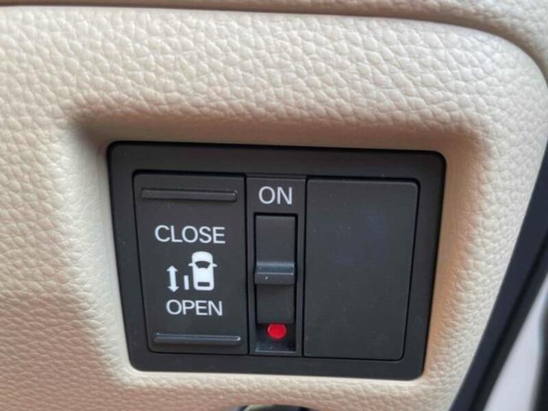 N BOX