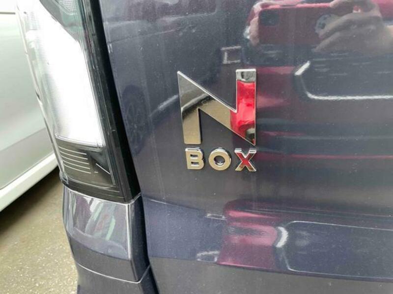 N BOX CUSTOM