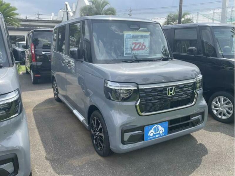 N BOX CUSTOM