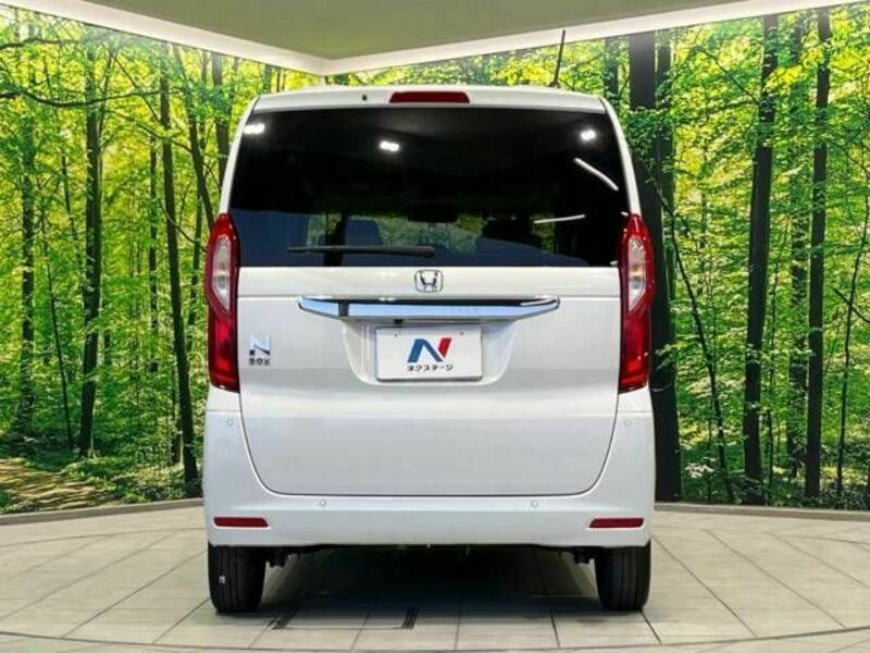 N BOX