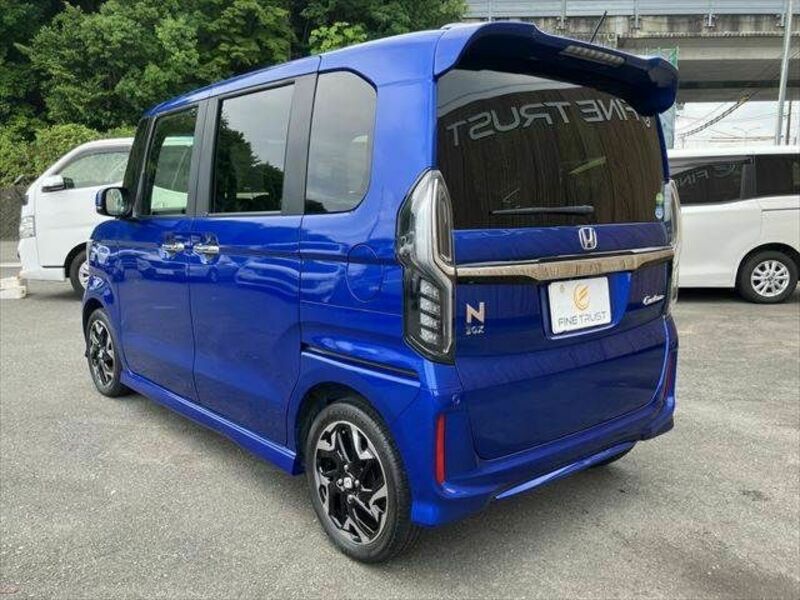 N BOX CUSTOM