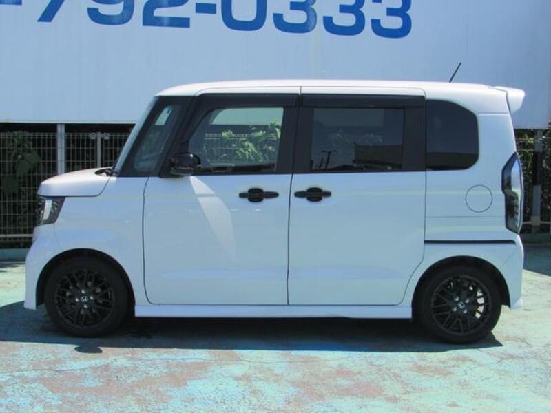 N BOX CUSTOM