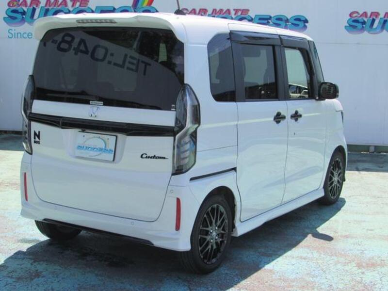 N BOX CUSTOM