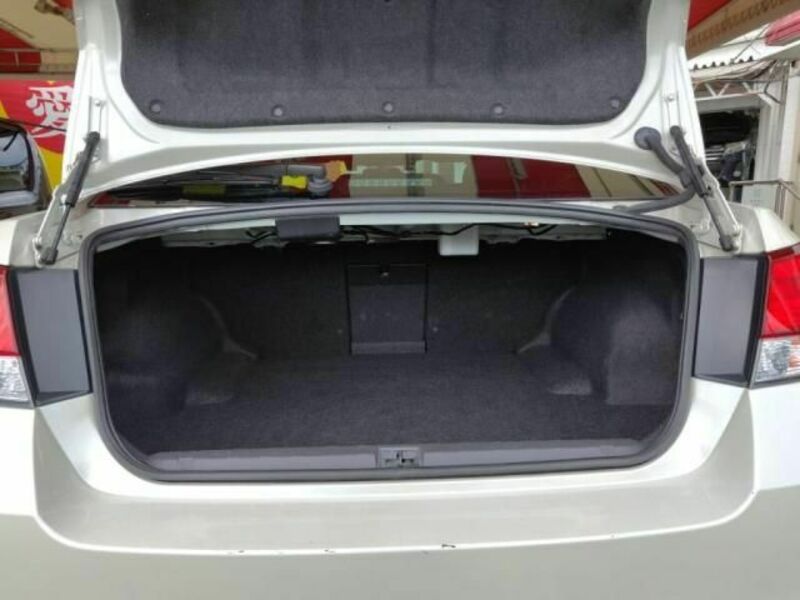 LEGACY B4