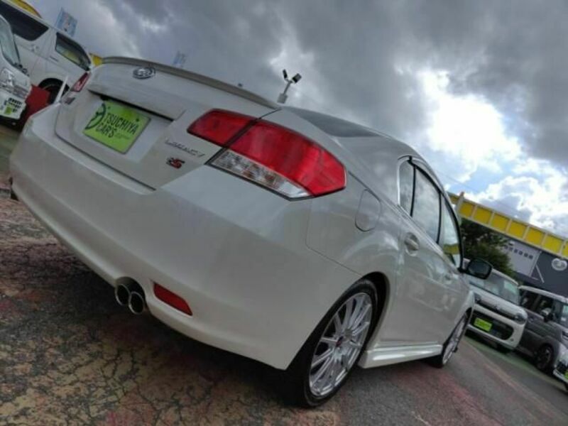 LEGACY B4