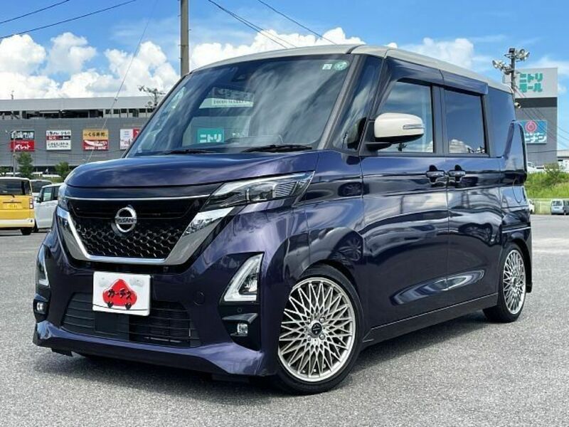 NISSAN ROOX