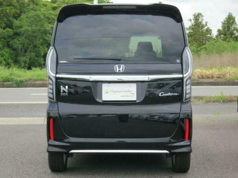 N BOX CUSTOM