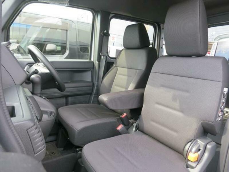 N-VAN