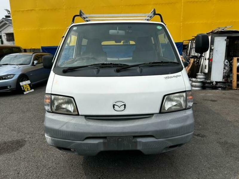 BONGO VAN