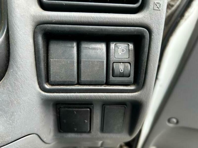 BONGO VAN