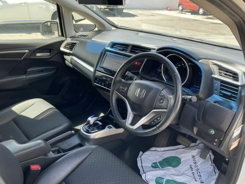 FIT HYBRID