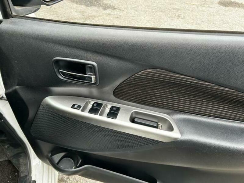 EK CUSTOM