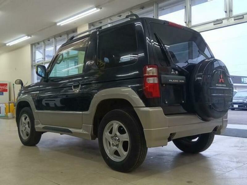 PAJERO MINI