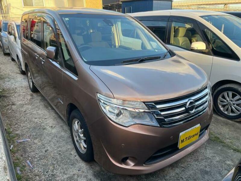 NISSAN SERENA