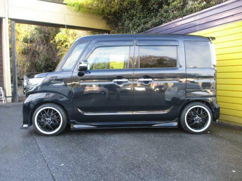 SPACIA CUSTOM