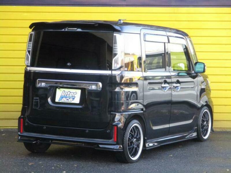 SPACIA CUSTOM
