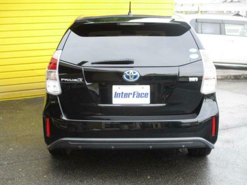 PRIUS ALPHA