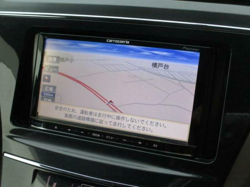 PRIUS ALPHA