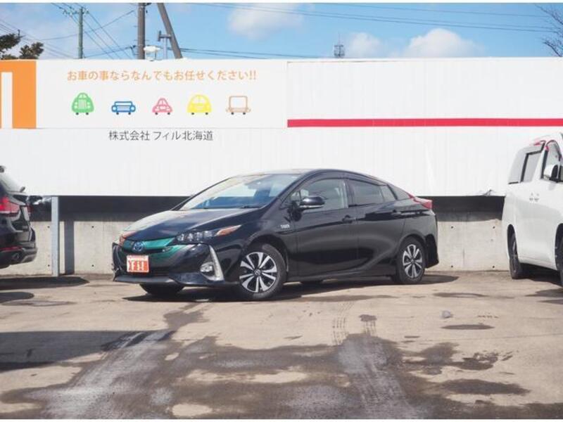 TOYOTA PRIUS PHV