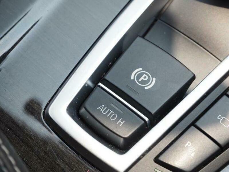 X3