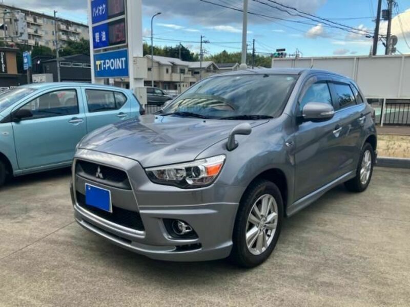 MITSUBISHI RVR