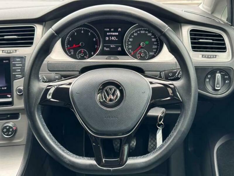 GOLF VARIANT