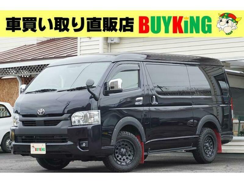 TOYOTA HIACE VAN