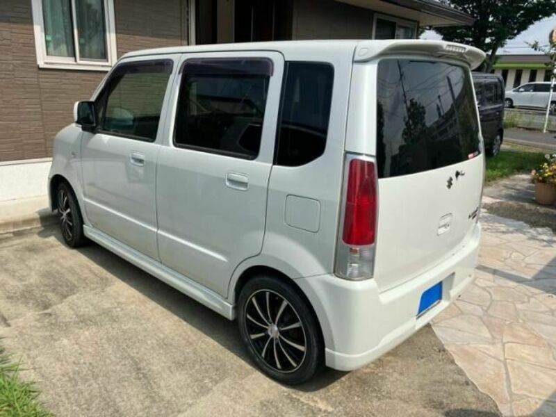 WAGON R
