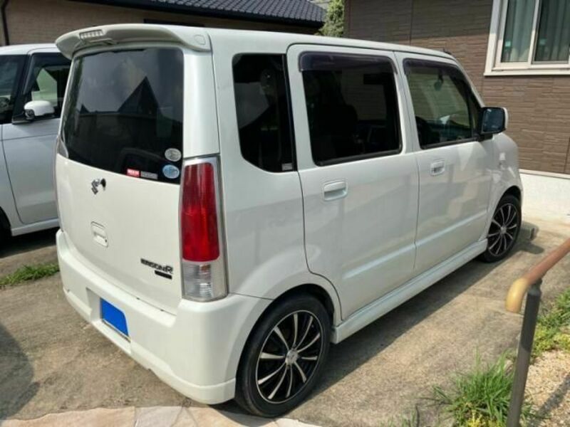 WAGON R