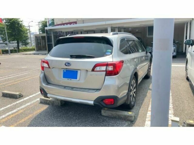 LEGACY OUTBACK