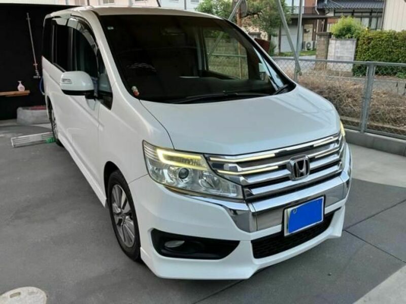 HONDA STEPWAGON SPADA