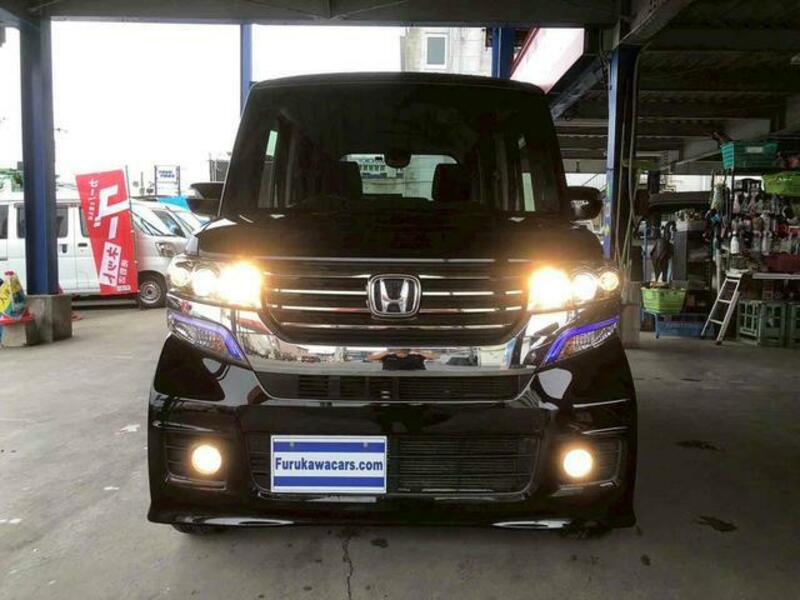 N BOX CUSTOM