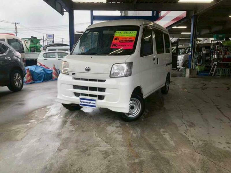 TOYOTA PIXIS VAN