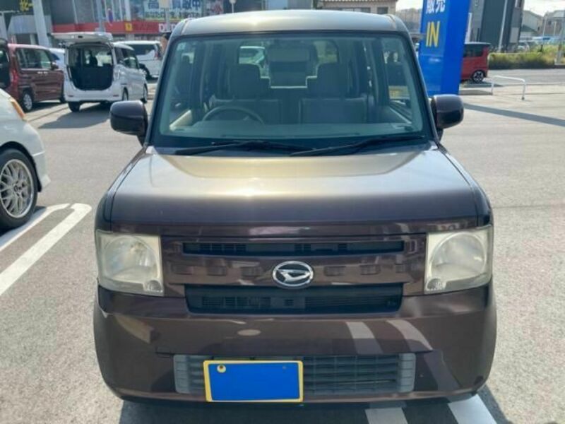 DAIHATSU MOVE CONTE