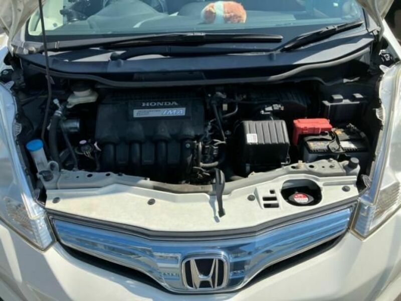 FIT HYBRID