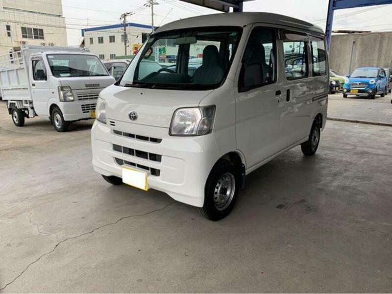 TOYOTA PIXIS VAN