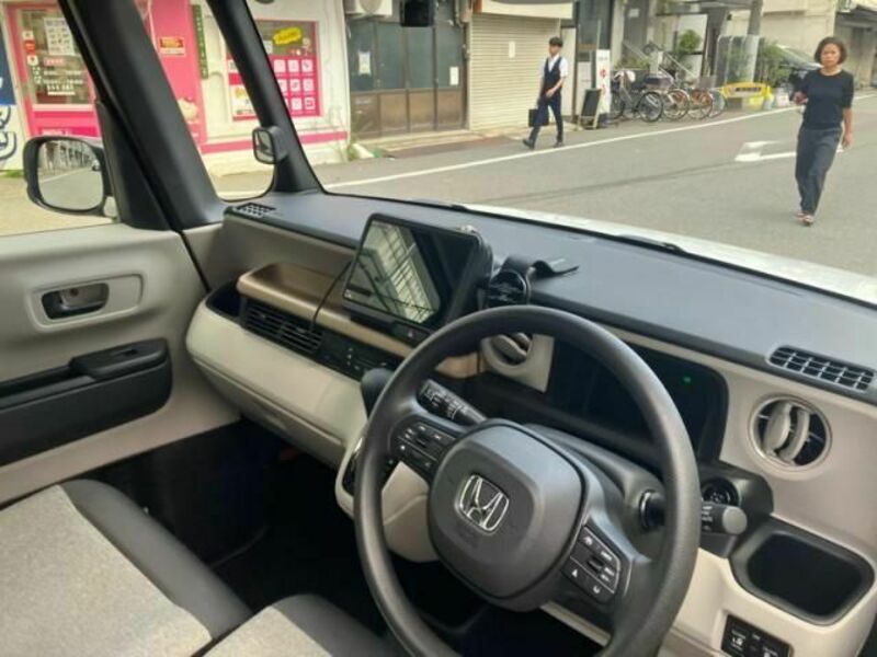 N BOX