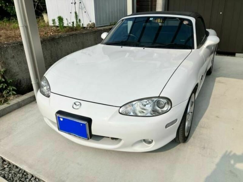 ROADSTER-0