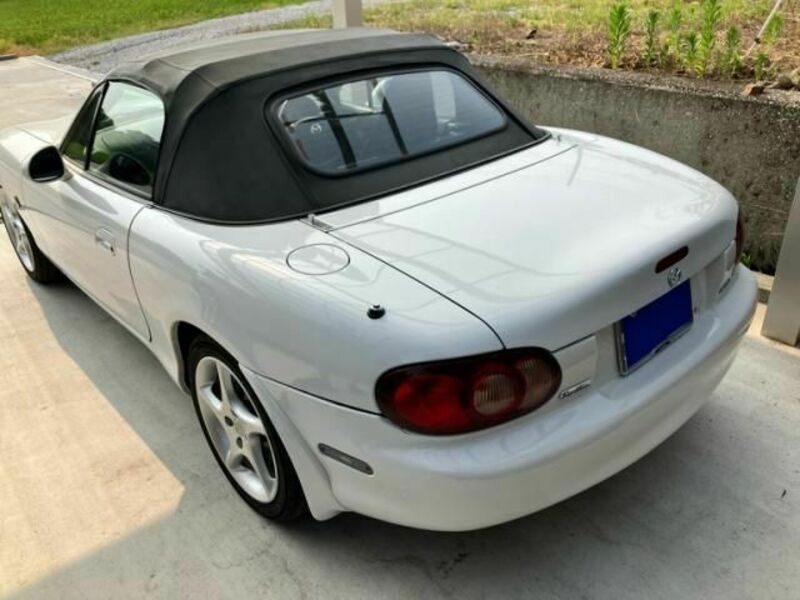 ROADSTER
