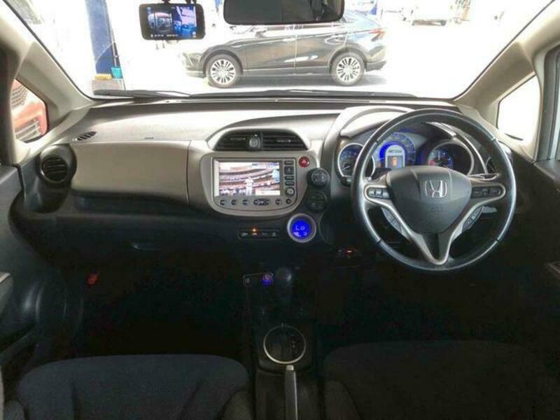 FIT HYBRID